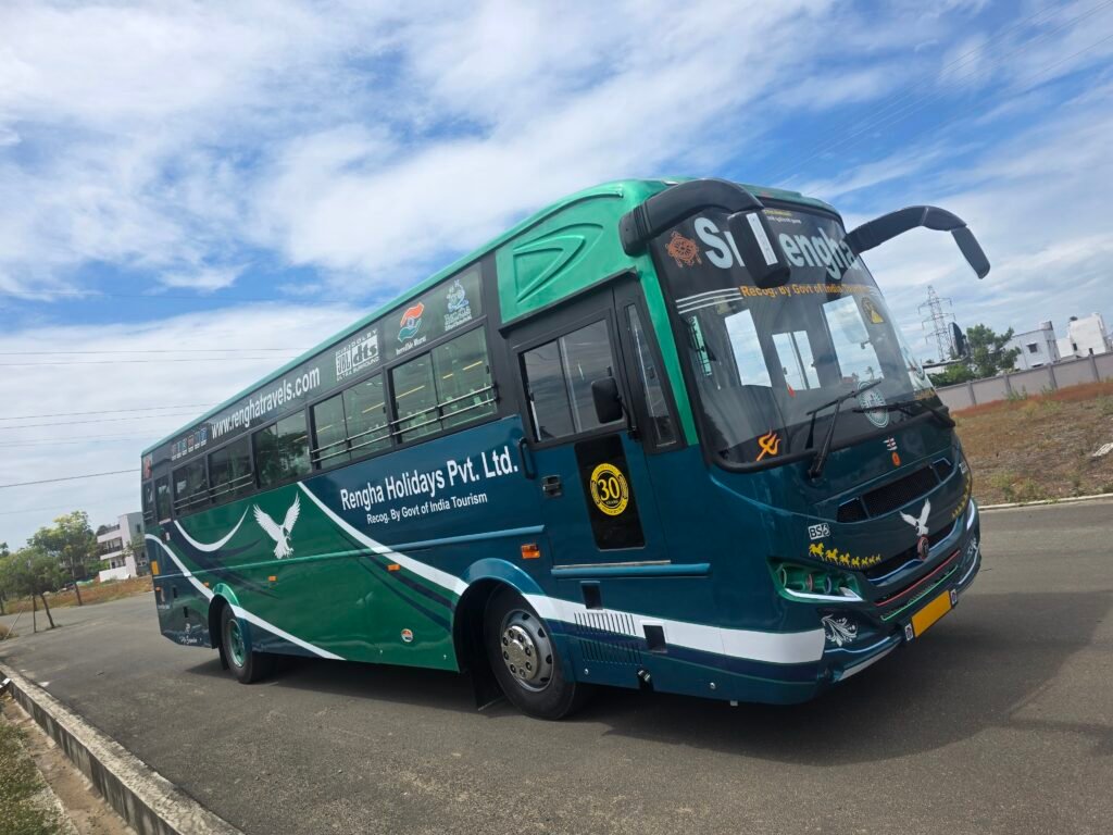 Rengha travels 3+2 Bus 10